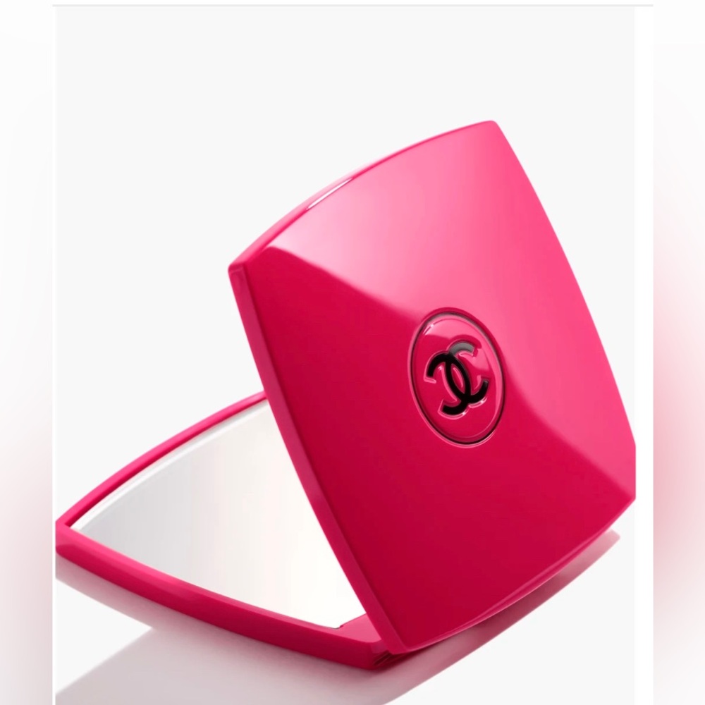 New Chanel Limited Edition mirror: Diva